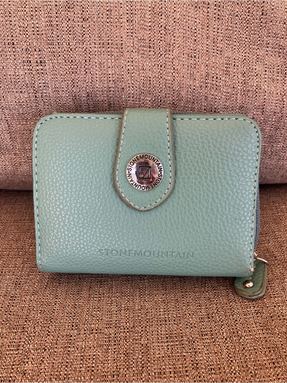 Stone Mountain Accessories Mint Green Pebbled Leather Wallet